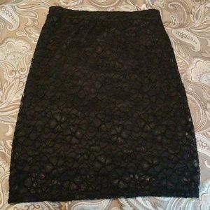 Stretch Lace Pencil Skirt